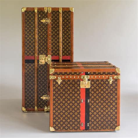 louis vuitton vintage trunks 1800|More.